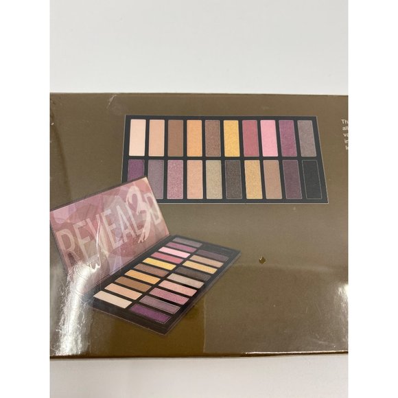 Costal Scents Reveal3D Eye Shadow Palette - Picture 4 of 5